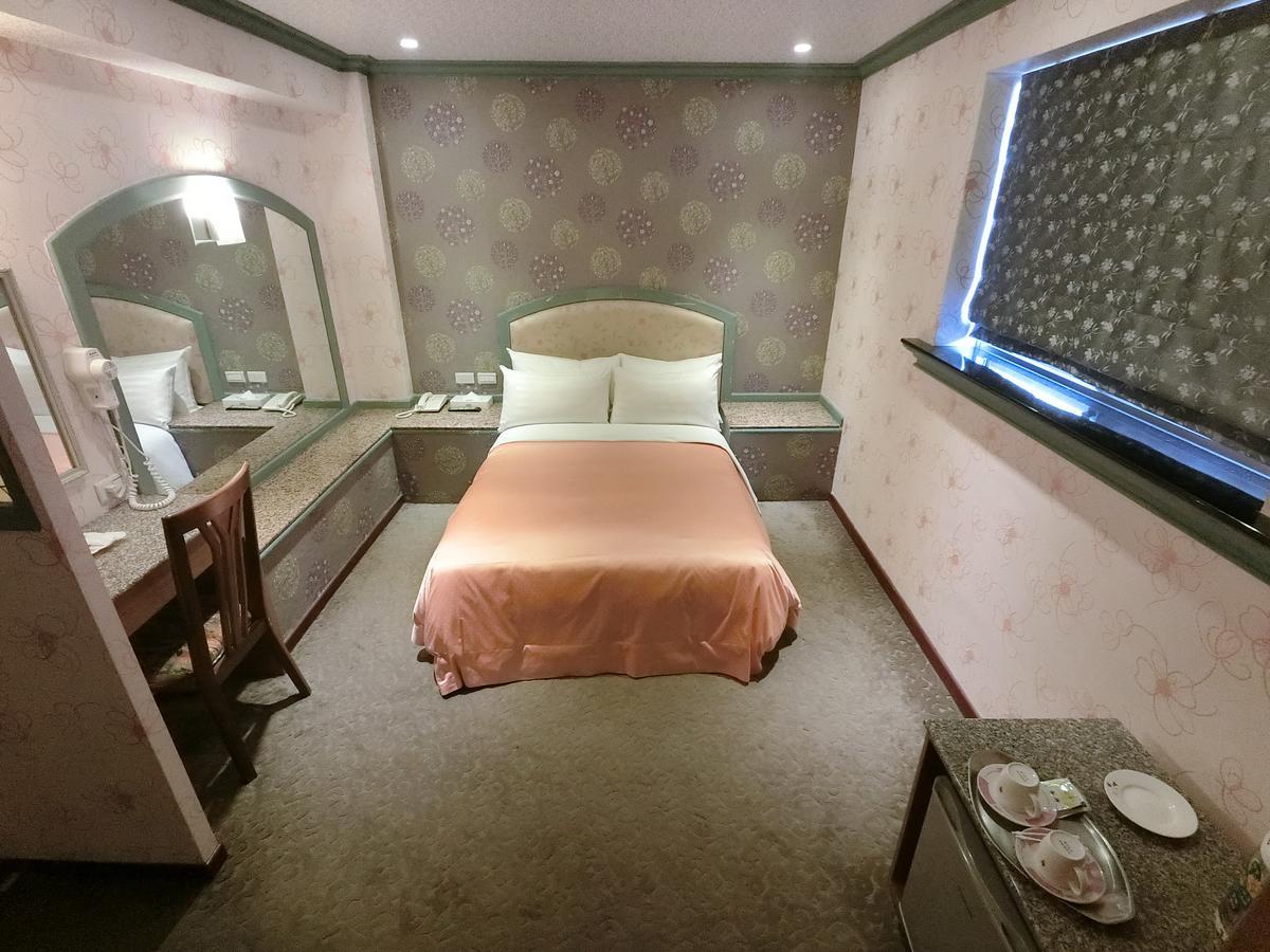Nice Hotel Taipei Exterior photo